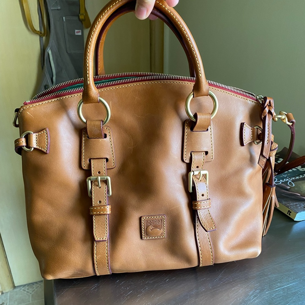 NEW Dooney & Bourke Florentine Satchel